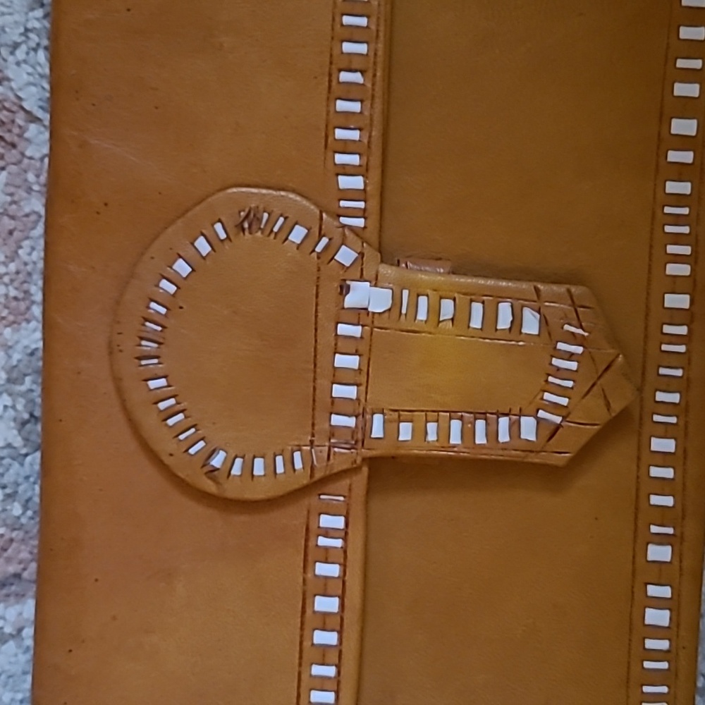 Handmade Leather pouch/ Clutch - Picture 2 of 9